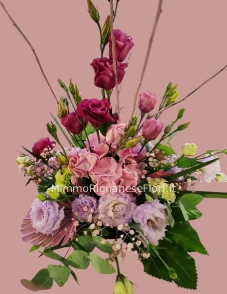 Centrotavola con fiori di stagione (Misura base)